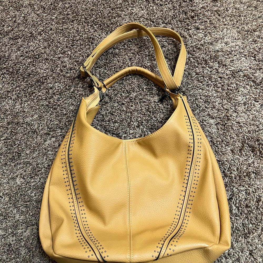 Hobo hand/ shoulder bag. Gently used